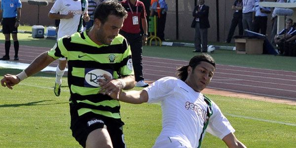 Akhisar Belediye, Sakaryaspor'a ans tanmad 